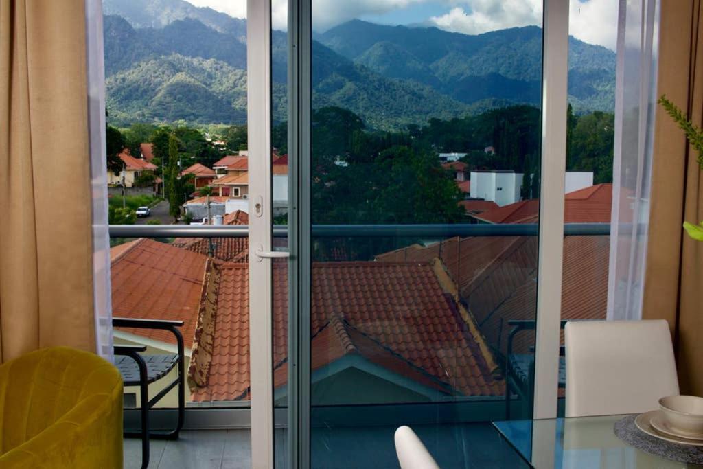 Lujoso Y Acogedor Condominio Ejecutivo/Familiar San Pedro Sula Eksteriør billede