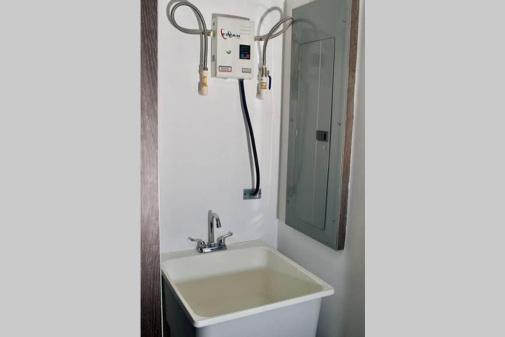 Lujoso Y Acogedor Condominio Ejecutivo/Familiar San Pedro Sula Eksteriør billede